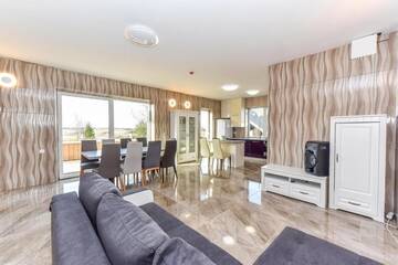 Фото номера Дом с 2 спальнями Дома для отпуска Holiday hause 2 Palanga г. Penkininkai 3